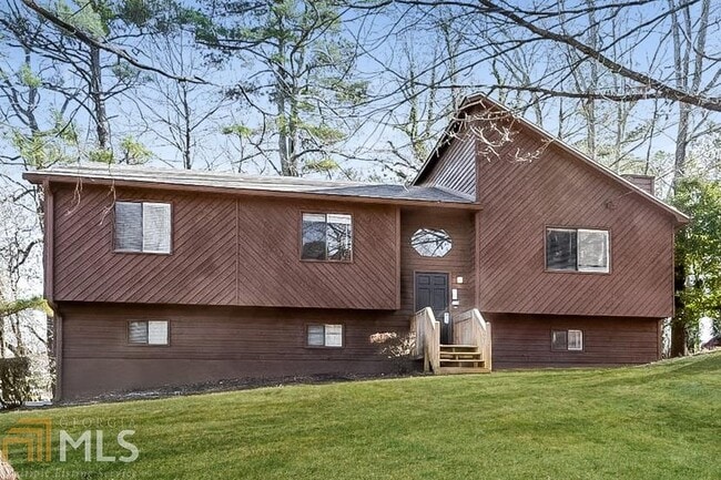 Building Photo - 3992 Fairington Dr
