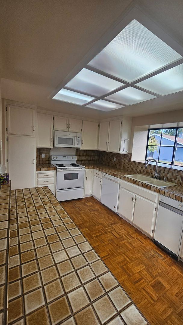 Foto del edificio - DANVILLE, 3BD/2BA Single Story Family Home...