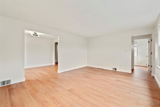 Building Photo - 236 Benham Ave