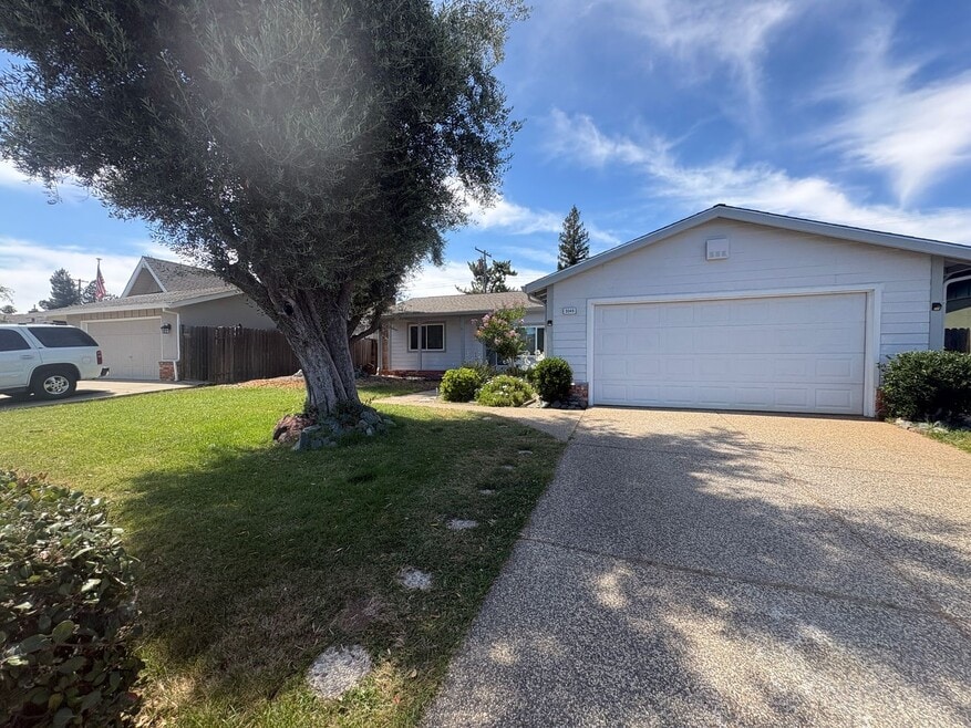 3046 Notre Dame Dr