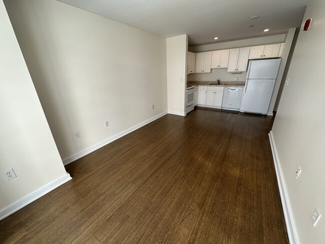 Building Photo - 32 Boylston St