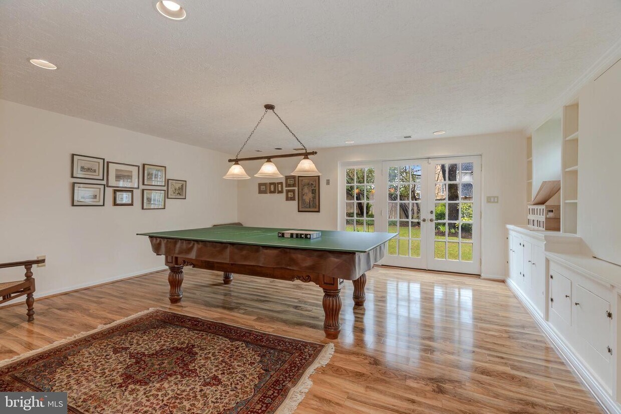Foto principal - 5013 Warren St NW