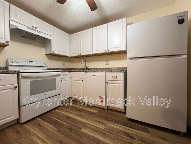 Photo - 700 Robbins Ave Apartment