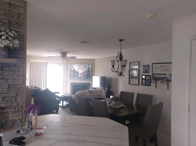 Foto del edificio - 133 Sparrow Rd