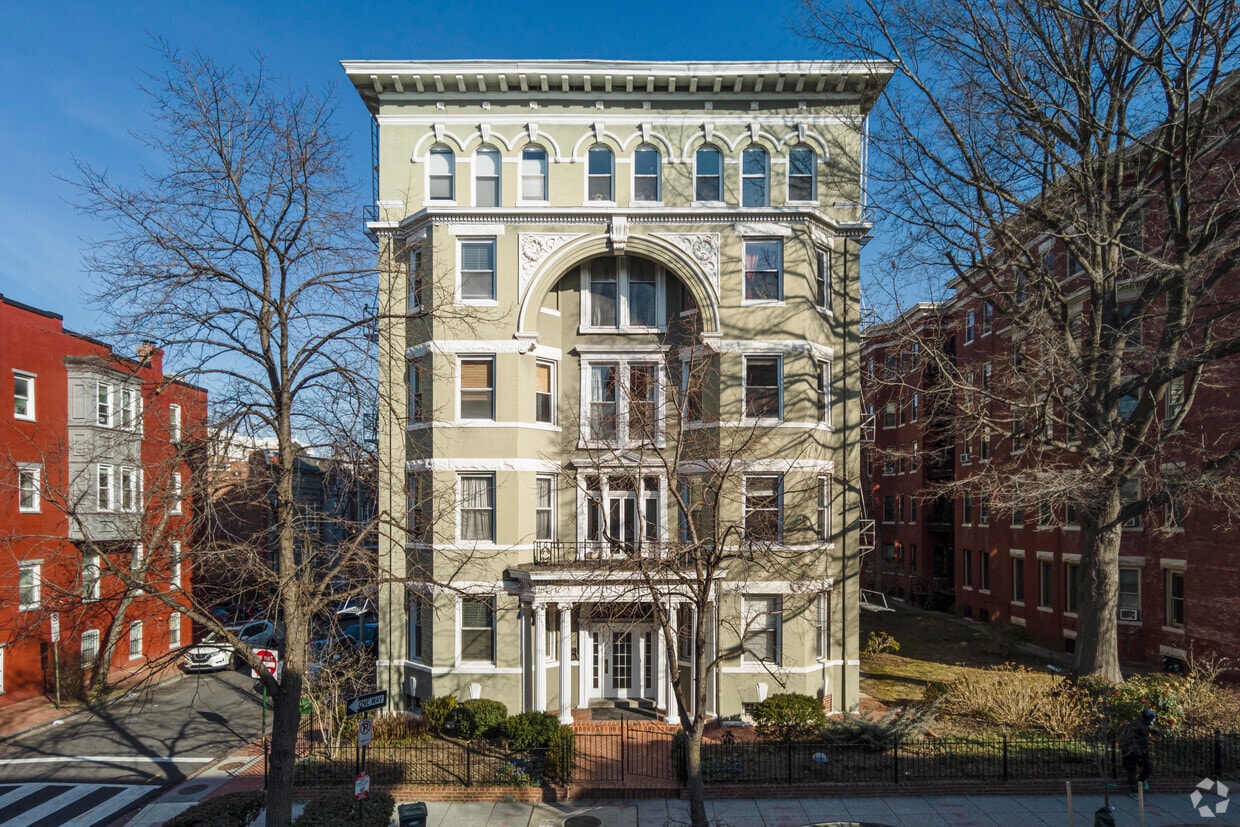Primary Photo - The Gladstone