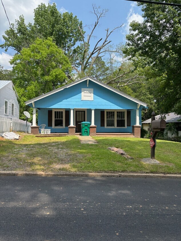 Foto principal - 3006 40th Ave