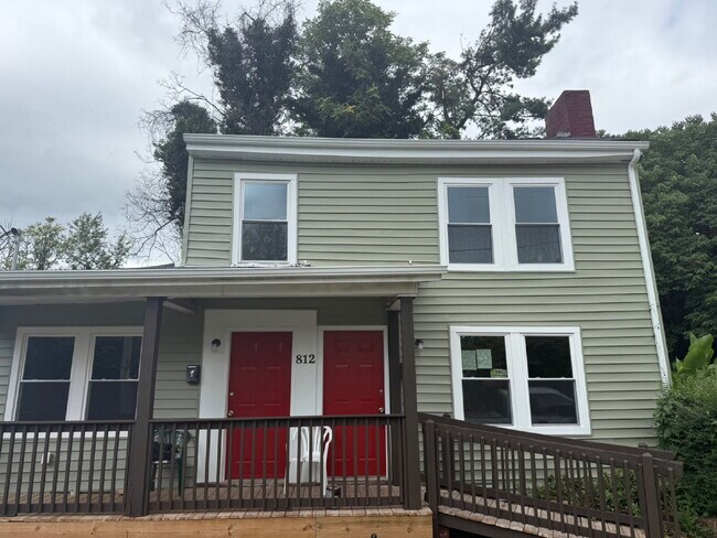 Foto del edificio - Updated One Bedroom in the heart of Lynchburg