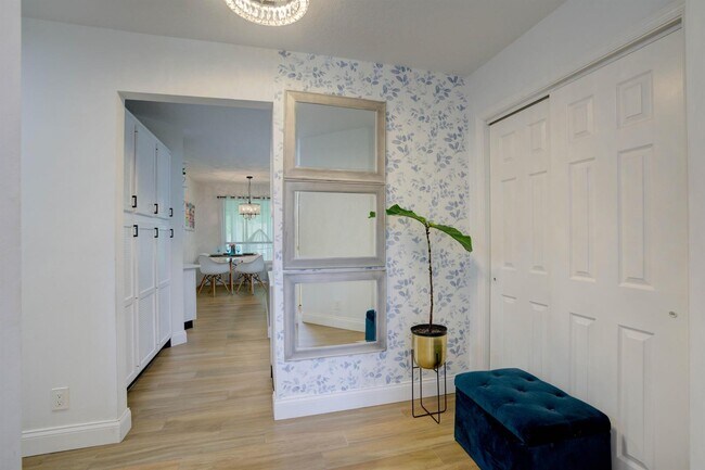 Foto del edificio - 2606 Monaco Ter