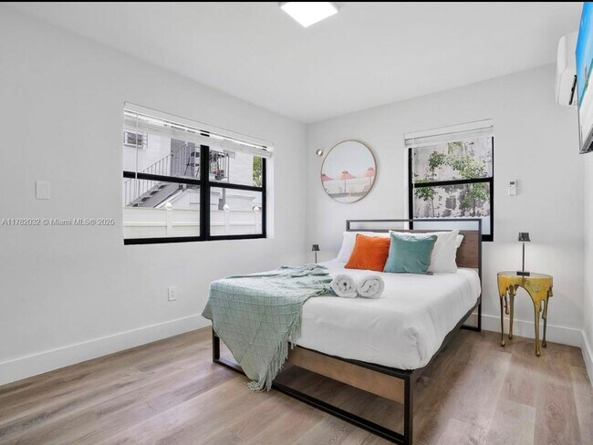 Foto del edificio - 584 NW 30th St