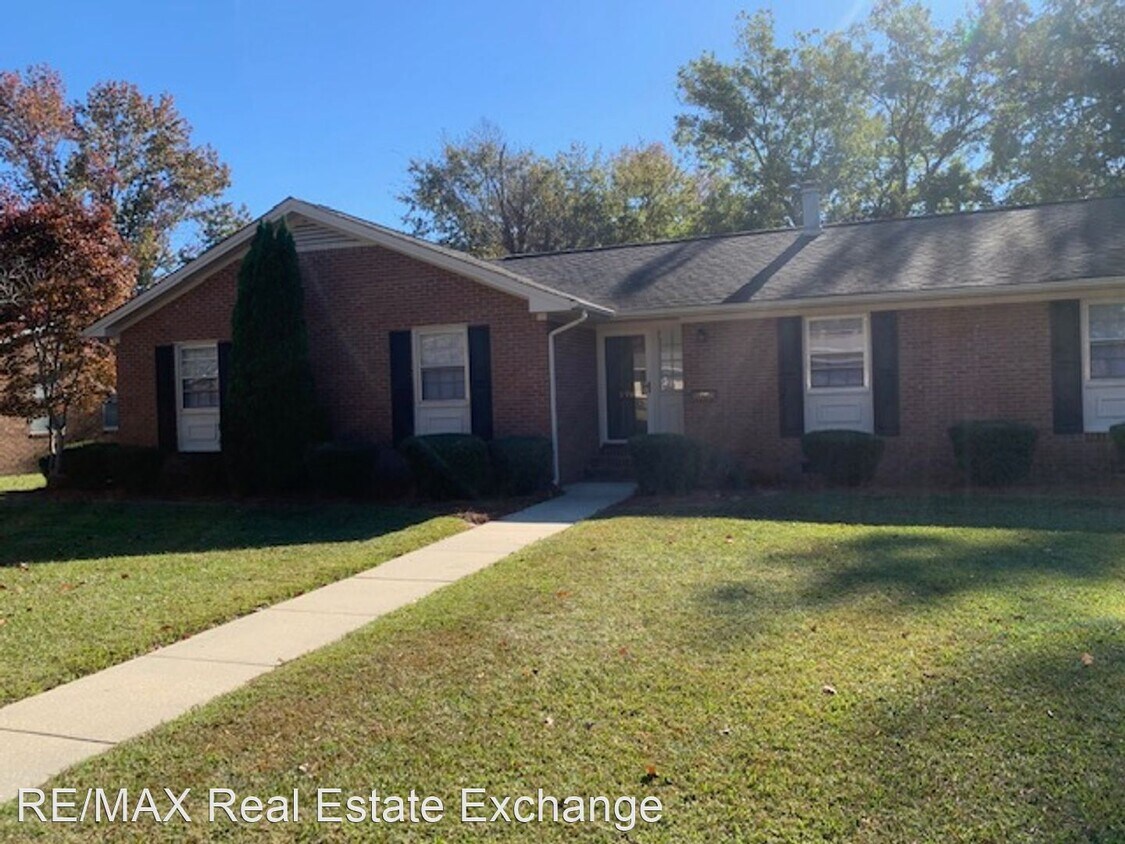 Foto principal - 3 br, 2 bath House - 1760 Brunswick Road