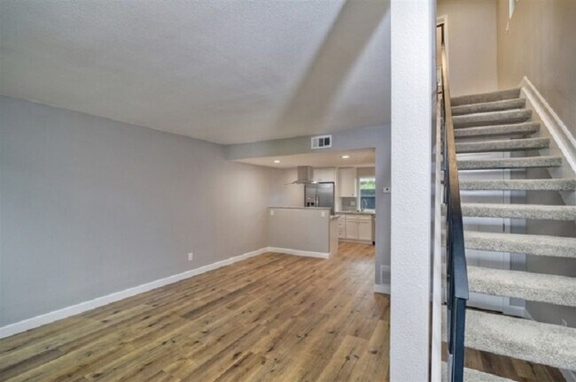 Foto del edificio - 2520 Wanek Rd