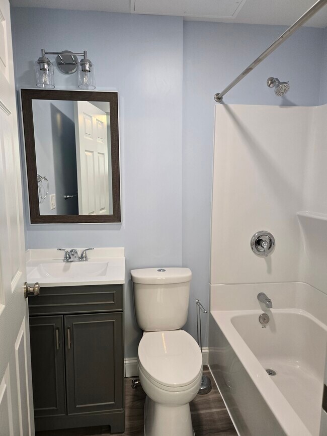 Foto del edificio - 2105 W 93rd St