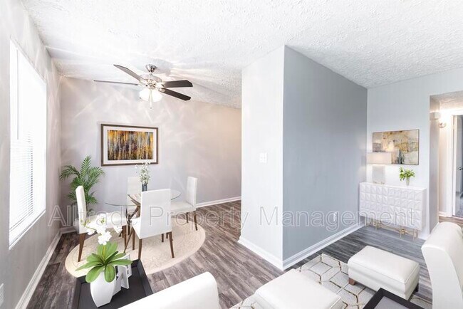 Foto del edificio - 4909 Cawood Dr