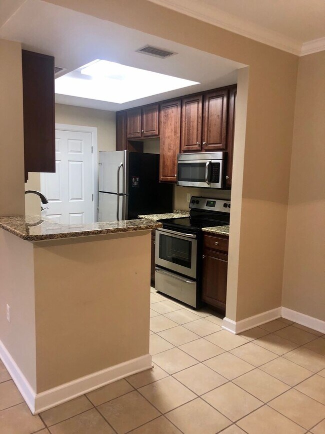 Foto del edificio - Beautiful One Bedroom Apartment in Fort Walton Beach!