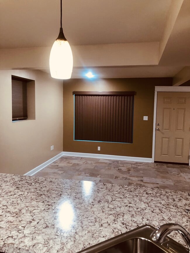 Building Photo - 203 E Dunklin St