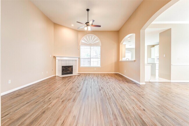 Foto del edificio - 19607 Water Point Trail