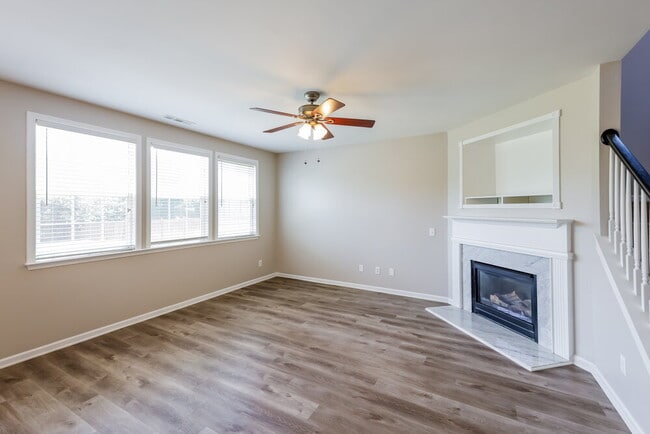 Building Photo - 157 Paxton Pl