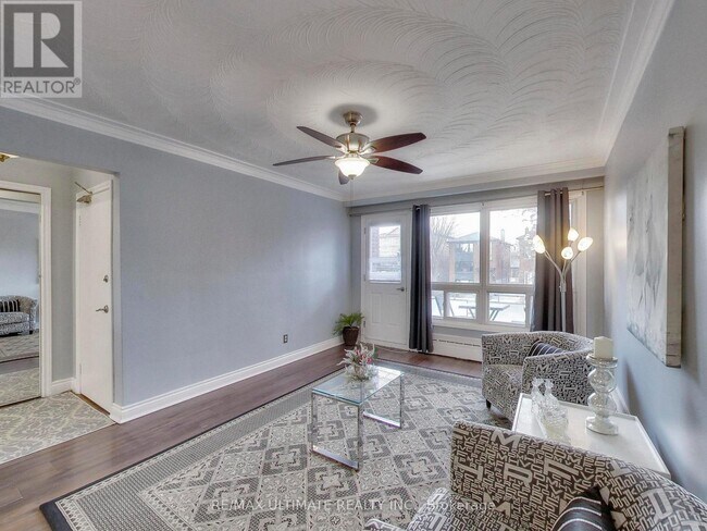 Photo du bâtiment - 51 Hay Ave