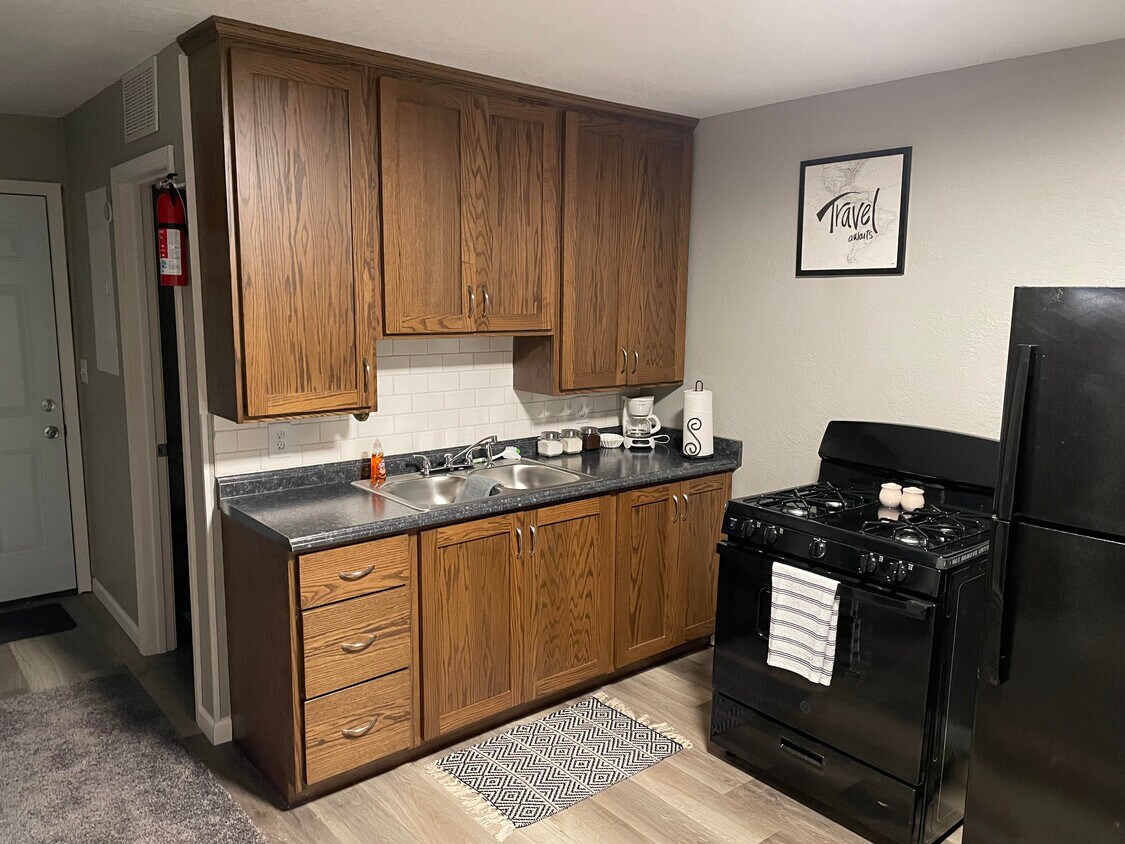 Foto principal - 400 Walker Dr