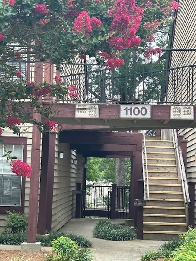 Building Photo - Charming 2BR Condo in Johns Creek