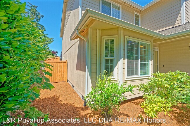 Foto del edificio - 4 br, 2.5 bath House - 8336 55th Ave SE