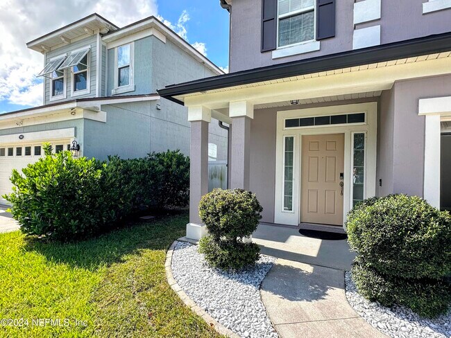 Foto del edificio - 7111 Fleur Cove Dr