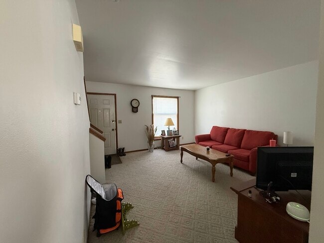 Foto del edificio - 211 Cherrywood Ln