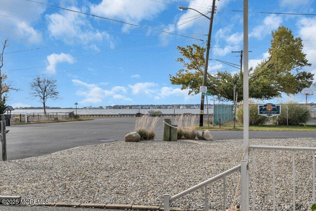 Building Photo - 228 Fischer Blvd