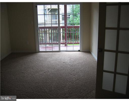 Building Photo - 7162 Elm Ct