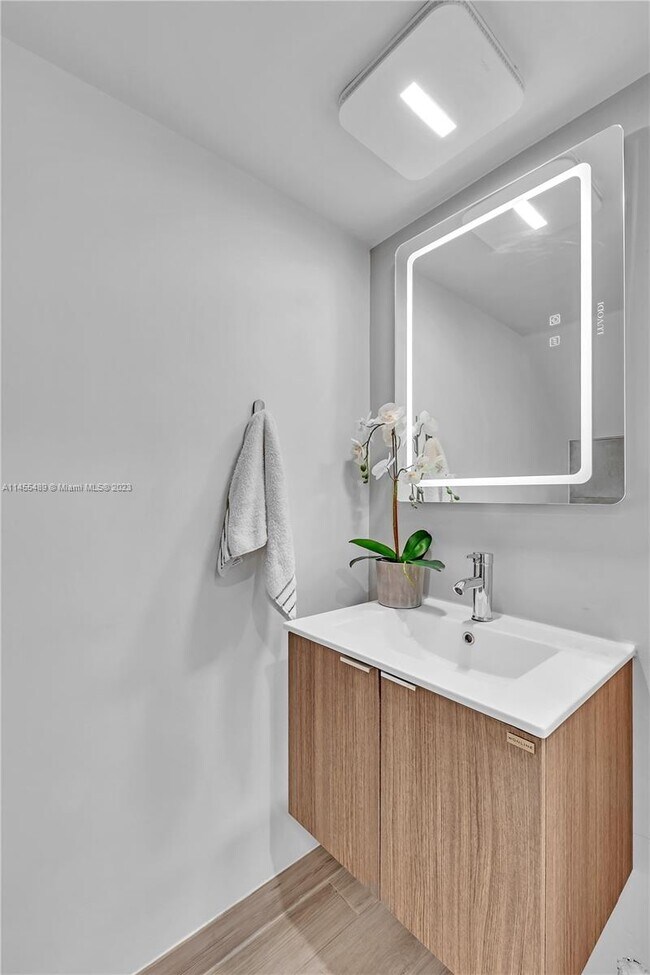 Foto del edificio - 11401 NW 89th St