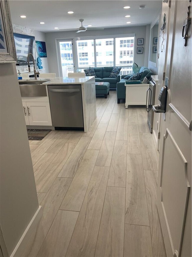 Foto del edificio - 133 N Pompano Beach Blvd