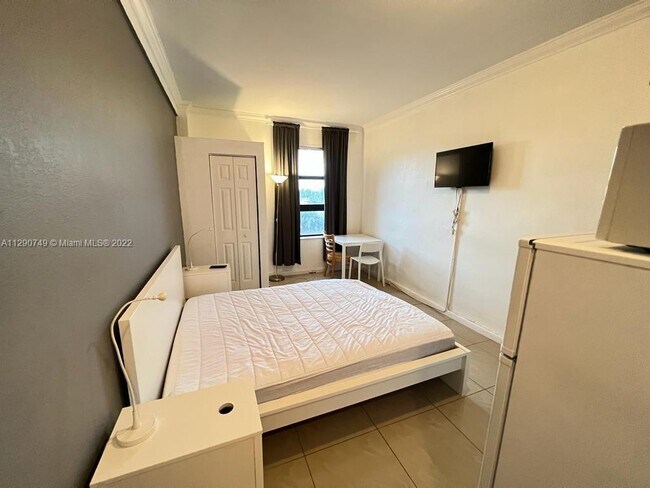 Foto del edificio - 101 N Ocean Dr