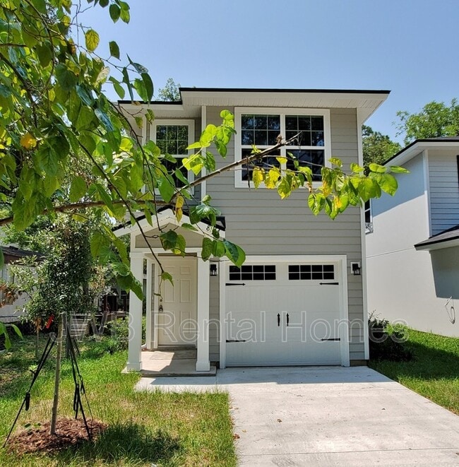 Building Photo - 8914 Dandy Ave