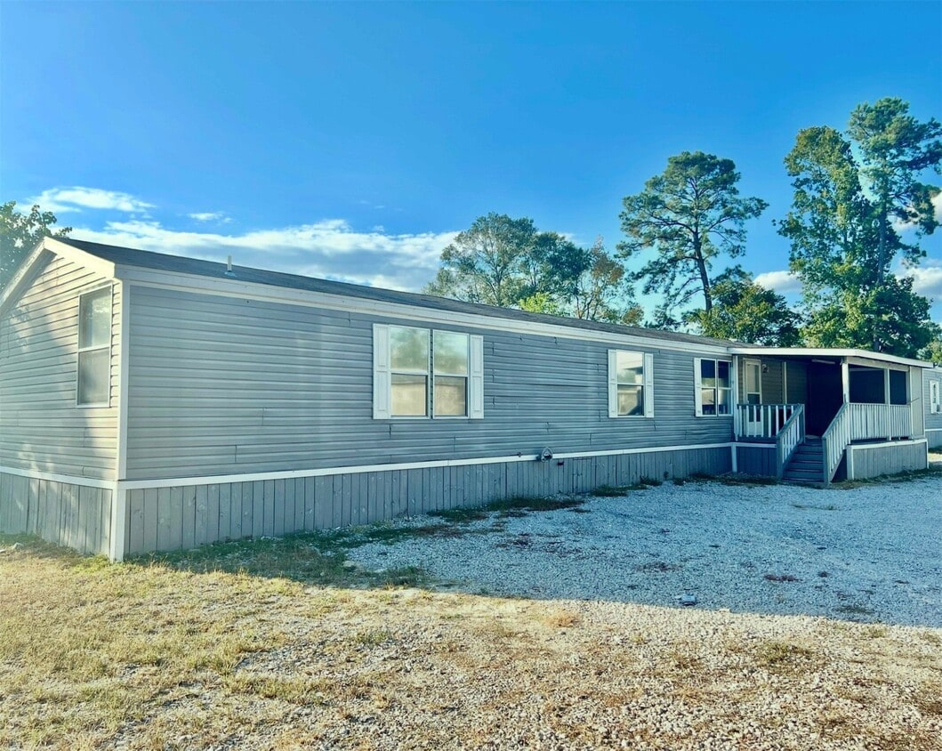 Primary Photo - 21392 Ruth Dr