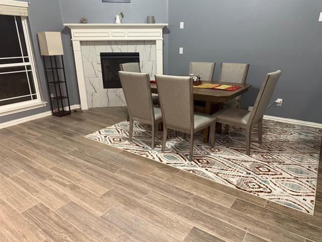 Foto del edificio - 5829 Oakmere Ln