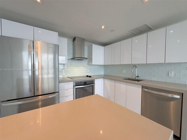 Foto del edificio - 1600 NE 1st Ave