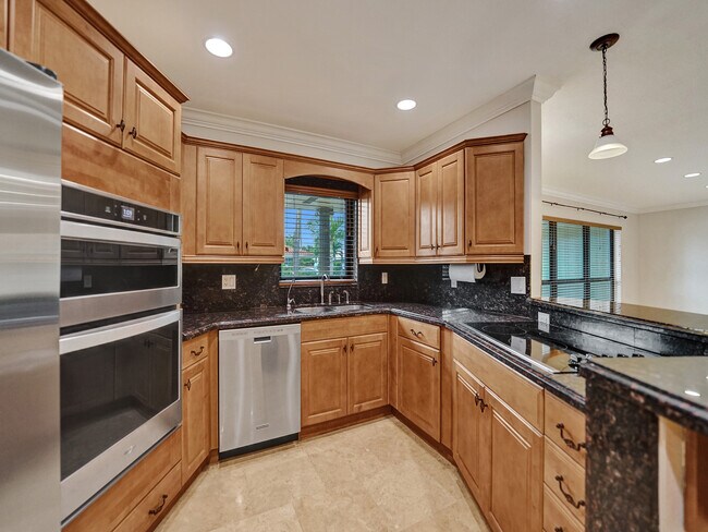 Foto del edificio - 2756 NE 33rd St