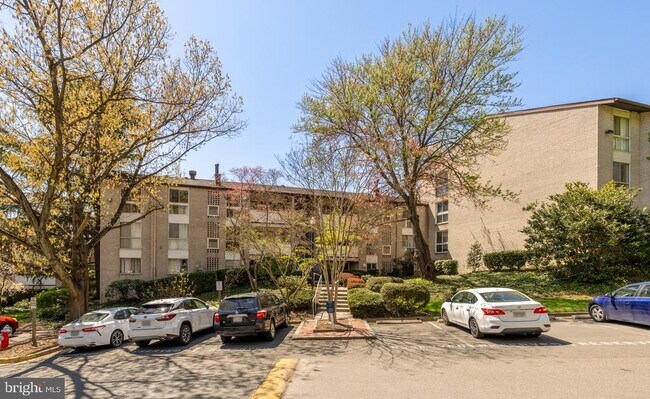 Foto del edificio - 5614 Bismach Dr