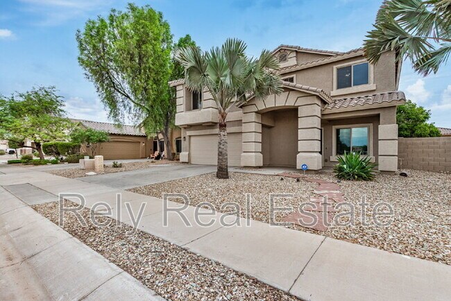 Building Photo - 305 S 165th Dr