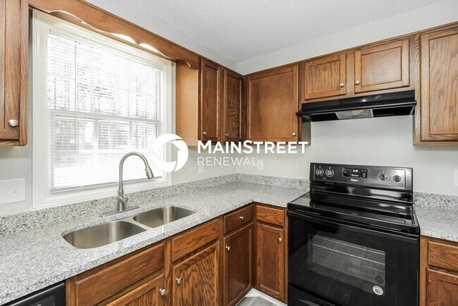 Foto del edificio - 3 Bedroom Pet-Friendly Home in ROCKMART, GA with Main Street Renewal