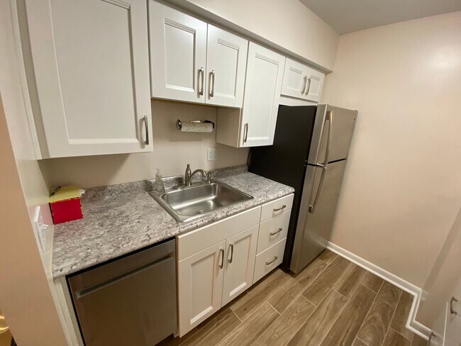 Foto del edificio - Cozy 1 Bedroom in a Quiet Building in Emsworth!