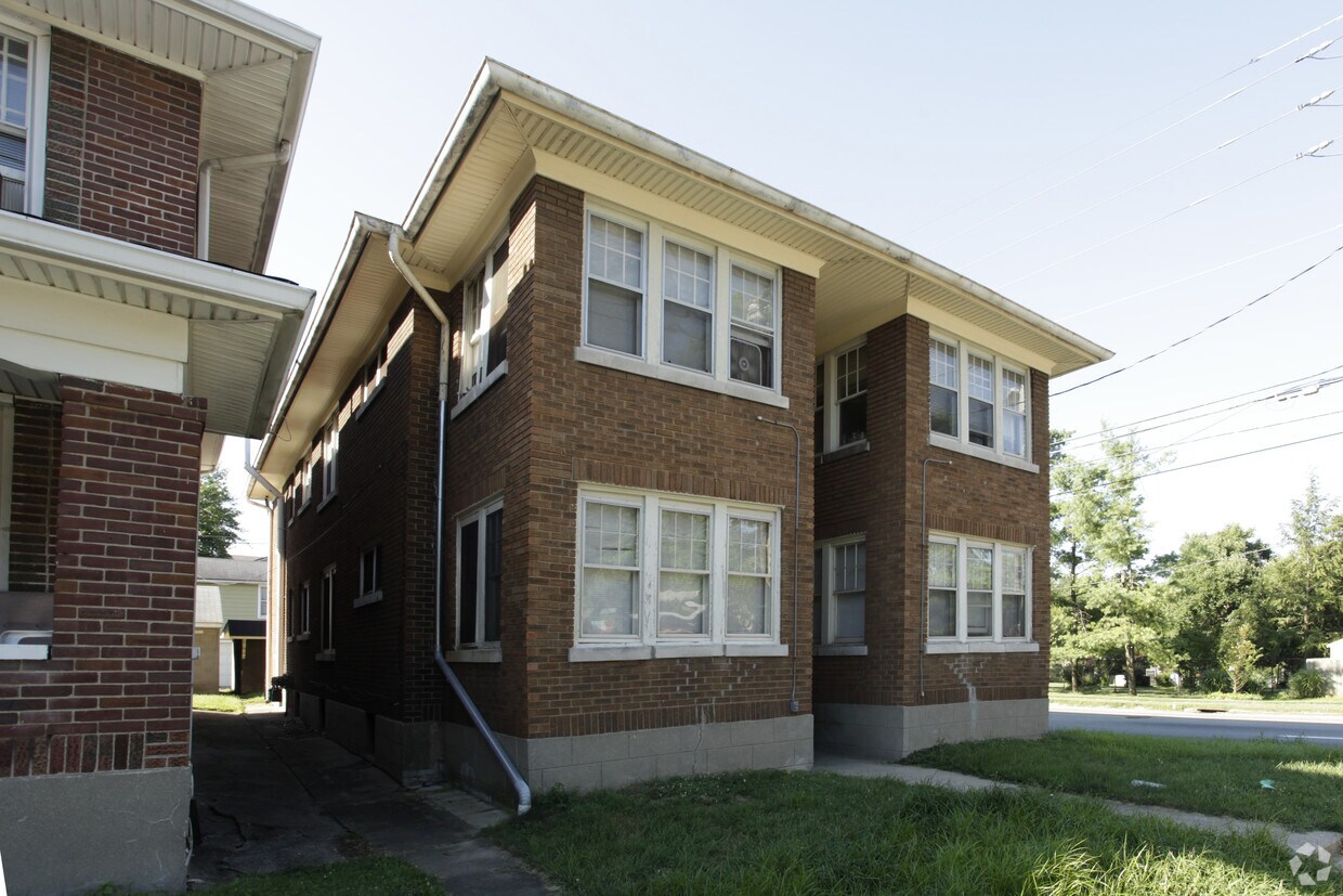 Primary Photo - Hartman Apartments