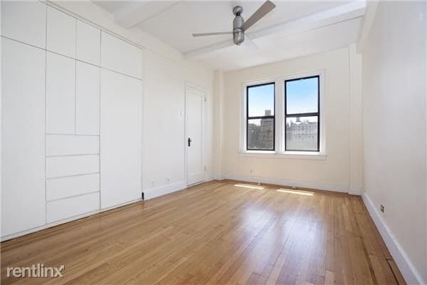 Building Photo - 40 W 90th St