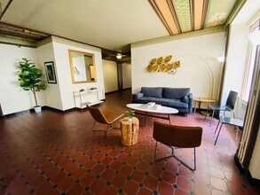 Interior Photo - La Marquise