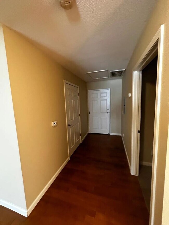 Foto del edificio - 425 Acacia St