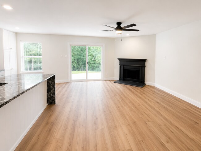 Foto del edificio - 1705 Creekside Ave