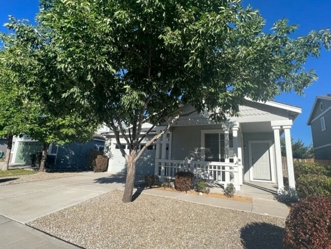 Building Photo - 2035 Baxter Village Dr