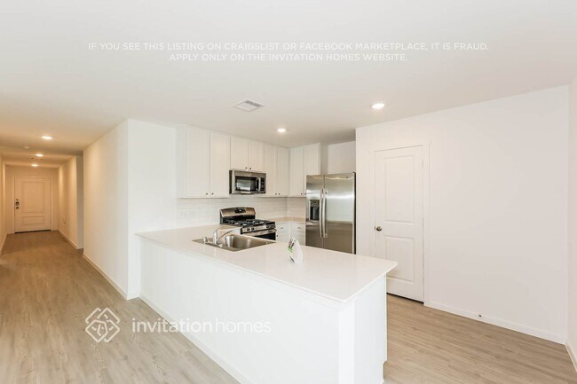 Foto del edificio - 2738 Bronte Blvd