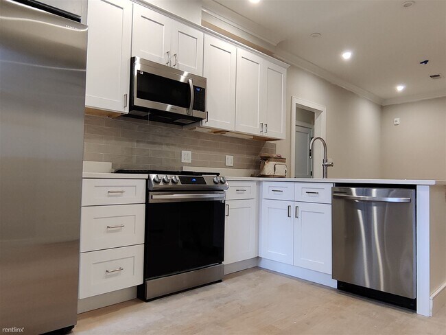 Foto del edificio - 4 br, 1 bath Condo - 161 Allston St Apt 6E...