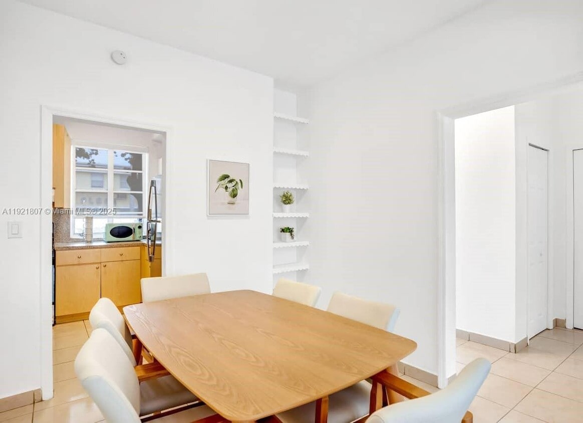 Foto principal - 301 86th St